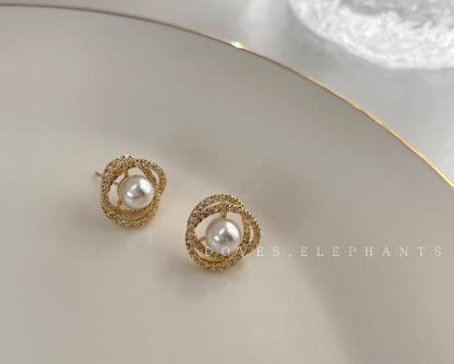 Gold Plated Double Ellipse Pearl Earring