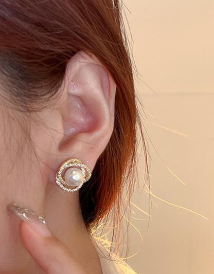 Gold Plated Double Ellipse Pearl Earring